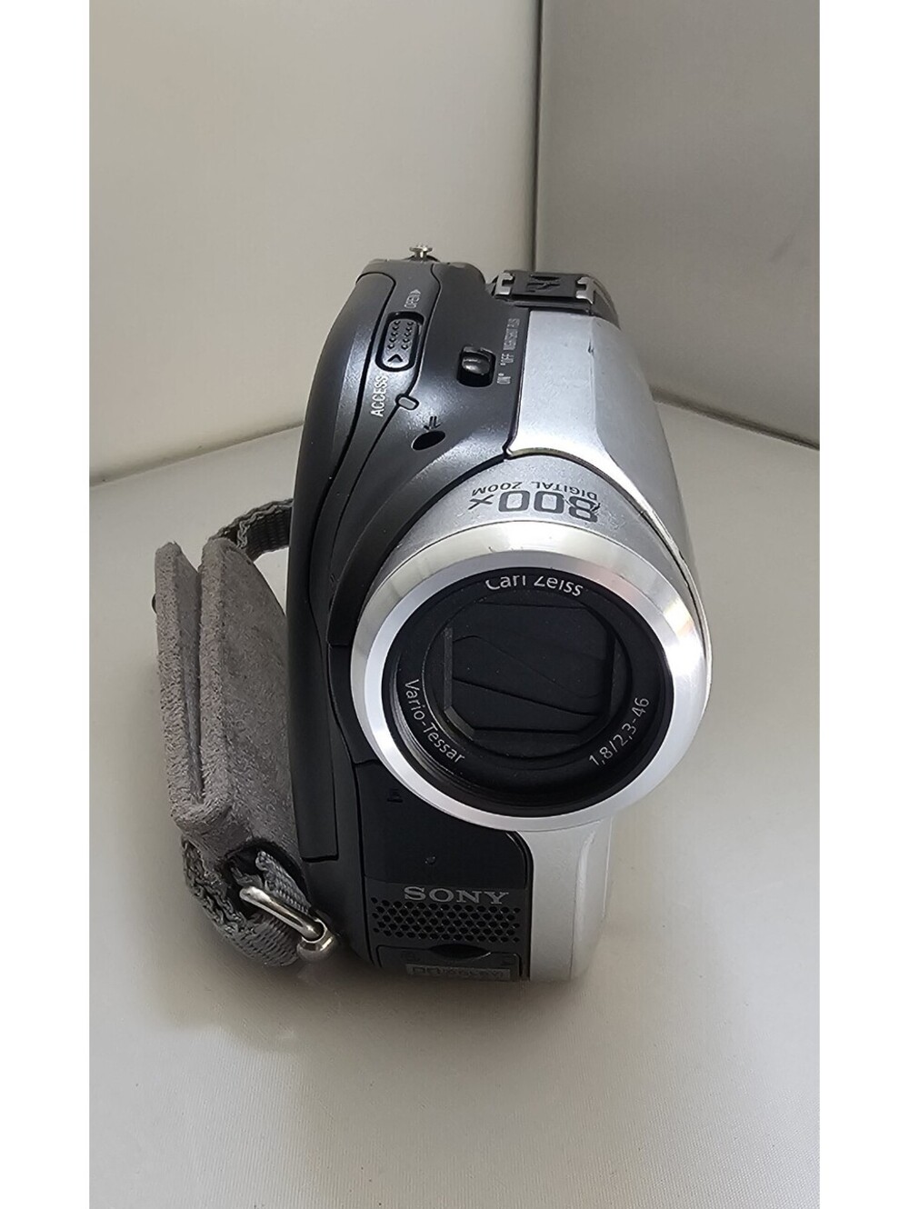 Sony Handycam DCR-DVD103 Camcorder with Case, Battery Charger, and Battery Works - Picture 14 of 15